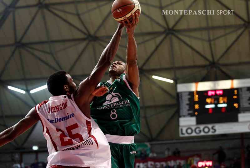 Pistoia si aggiudica il derby dello spettacolo. Siena battuta 77-76 al PalaCarrara