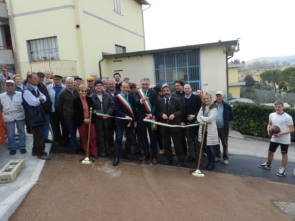 Castel San Gimignano ha un nuovo parcheggio, 44 posti auto per liberare il centro dal traffico