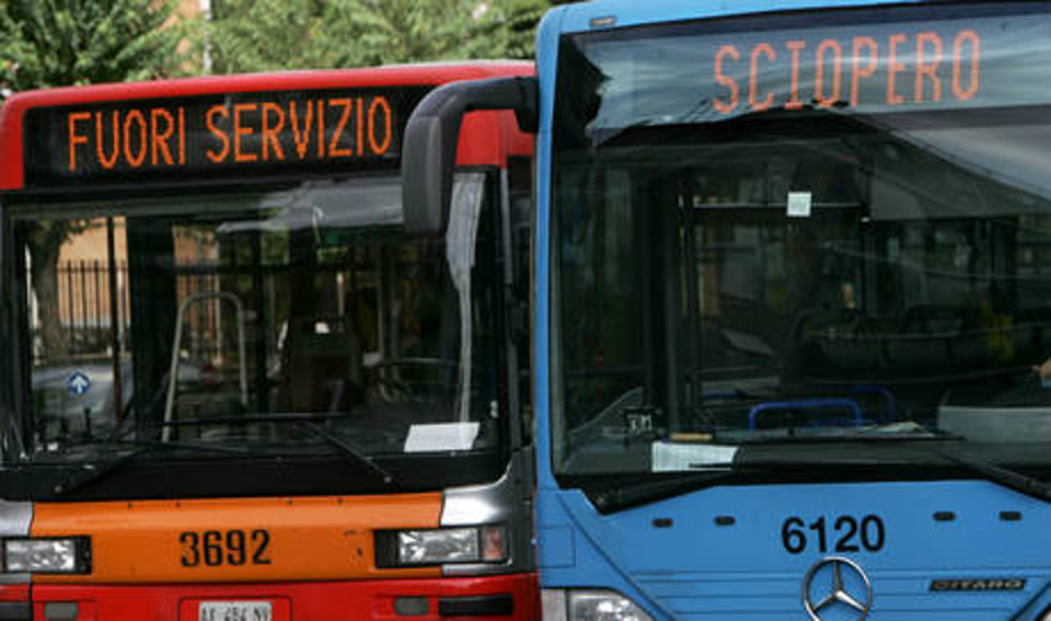 Il mercoledì nero dei trasporti, la Toscana si ferma per 24 ore di sciopero