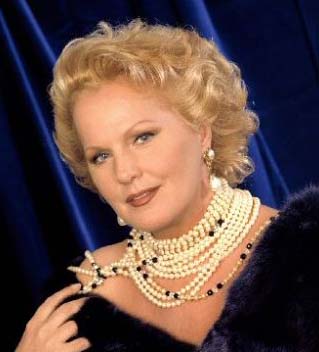 Katia Ricciarelli al Teatro Tenda di Arezzo il 3 aprile con lo spettacolo “Altro di me…”