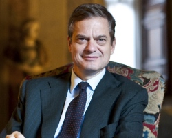 Lorenzo Bini Smaghi a Pisa lunedì 14 aprile con “33 false verità sull’Europa”