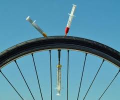 Ciclismo dopato, denunciato Riccò. Arrestati un operatore sanitario e un commerciante