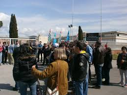 Crisi Eurovinil, i lavoratori sospendono lo sciopero