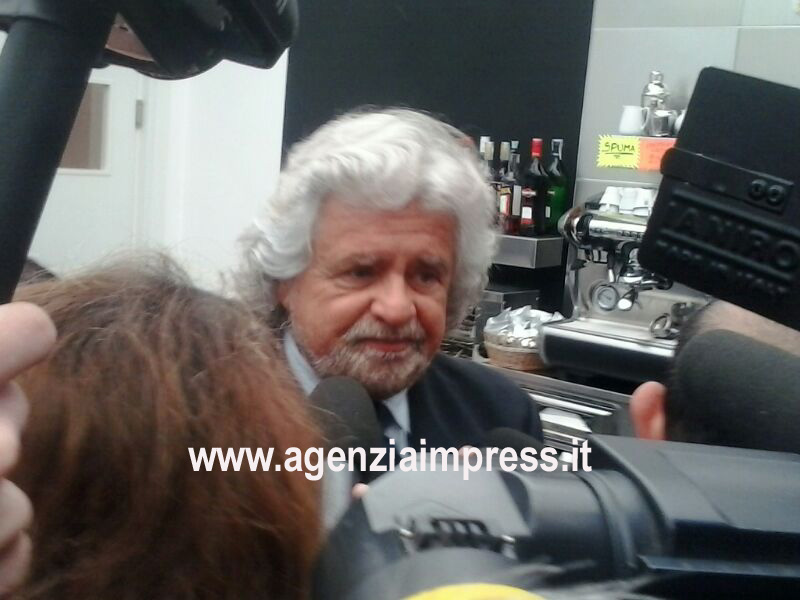Beppe Grillo Show all’assemblea Mps