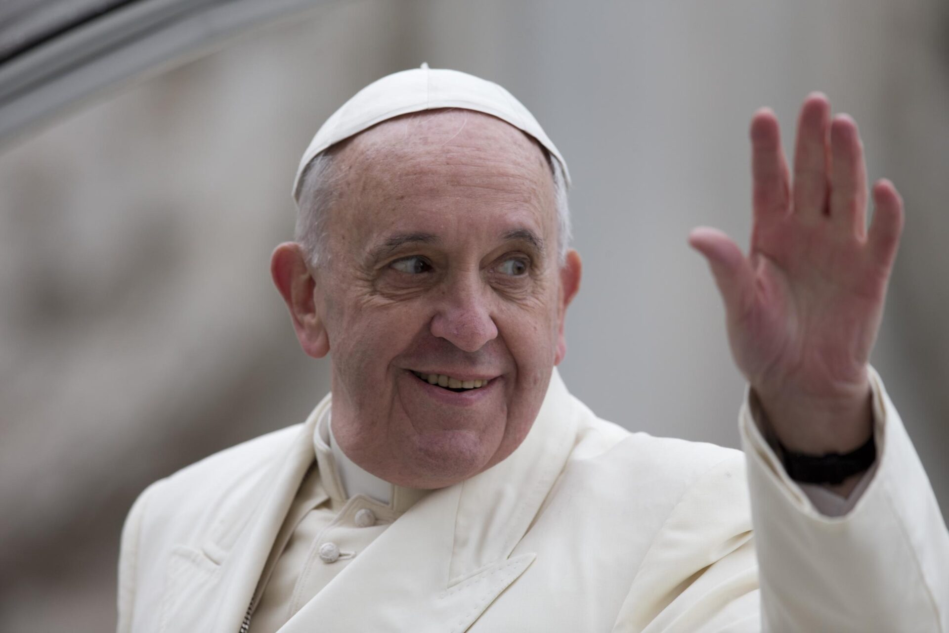Lucchini, Bergoglio risponde all’appello degli operai. «Il Papa è vicino e prega per voi»