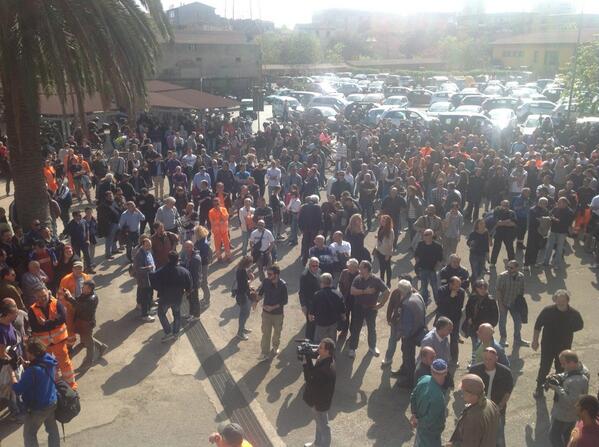 A Piombino tutto pronto per l’inizio dell’assemblea sulla Lucchini