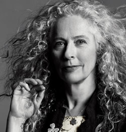 Kiki Smith in Valdelsa, dal 31 maggio “Path” in mostra a San Gimignano