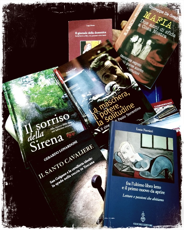 La magia della lettura che unisce Sorrentino agli etruschi, San Galgano e i cavalieri che lottarono la Mafia