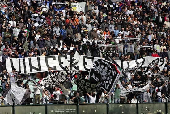 Ac Siena, dal no al miniritiro ai tifosi che scaricano la proprietà