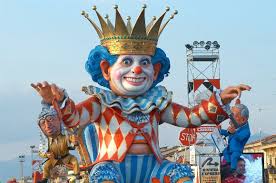 Oltre la Manica. Il Carnevale di Viareggio in Inghilterra per svelare la sua arte