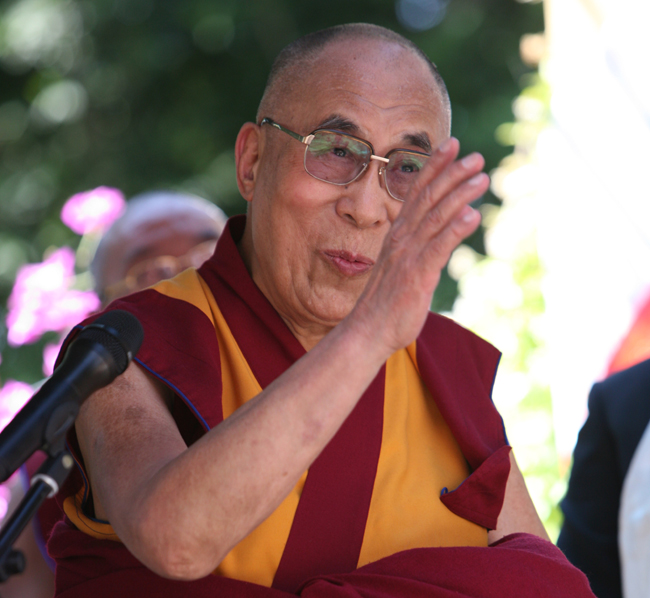 «No ai vecchi schemi, fiducia nei giovani». Il Dalai Lama-pensiero tra saggezza e cruda attualità