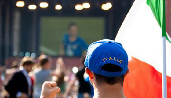 Italia al maxischermo e concerto de I Jaguari per la giornata inaugurale di “Dona a tutta birra”
