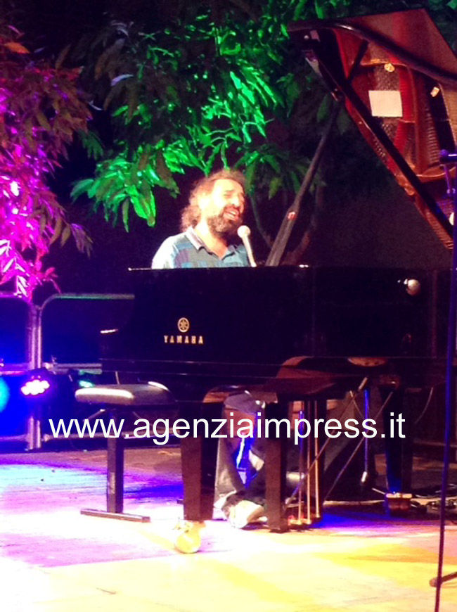 Gran finale per PianoForte Sostenibile. Gloria Campaner e Stefano Bollani due pianismi a confronto