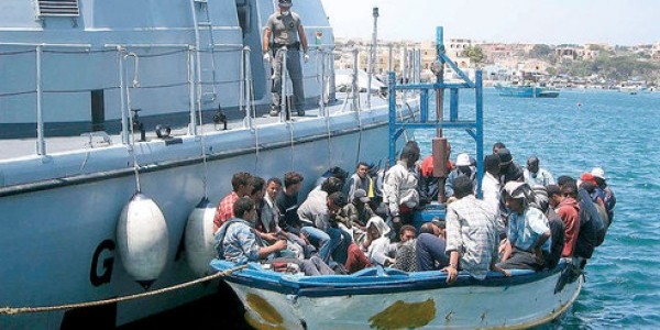 Allarme accoglienza. 300 profughi in arrivo in Toscana, è emergenza