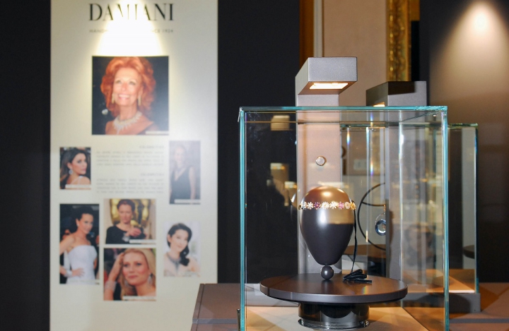 I gioielli di Damiani tra le opere  di Palazzo Pitti a Firenze. Il collier “Chakra” donato alla città