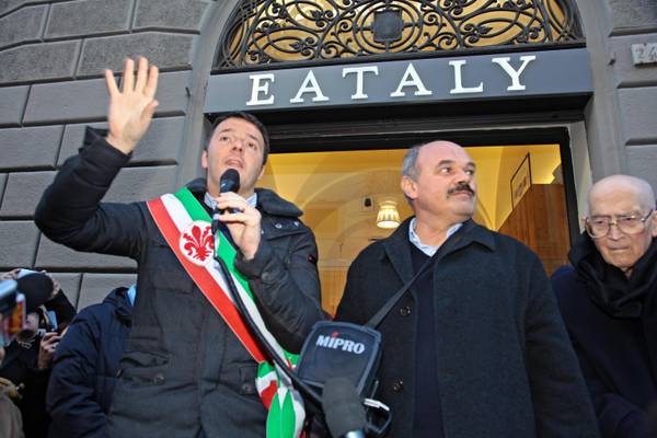 Eataly Firenze, lavoratori in sciopero: «L’azienda vive di interinali». La replica: «Clima sereno»