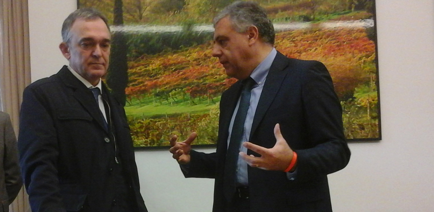Incontro d’autore a Castiglioncello il 29 agosto, Enrico Rossi racconta il suo “Viaggio in Toscana”