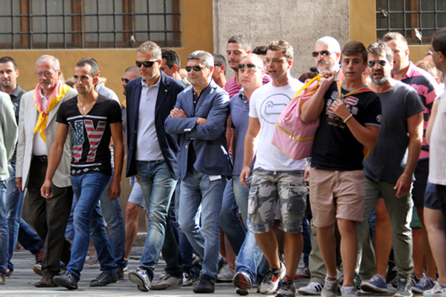 Palio di Siena, il Drago fa sua la provaccia. Carlo Sanna sarà “Brigante”