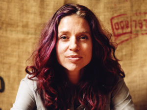 Ani DiFranco a Firenze, l’11 settembre la little folksinger live al Teatro dell’Opera