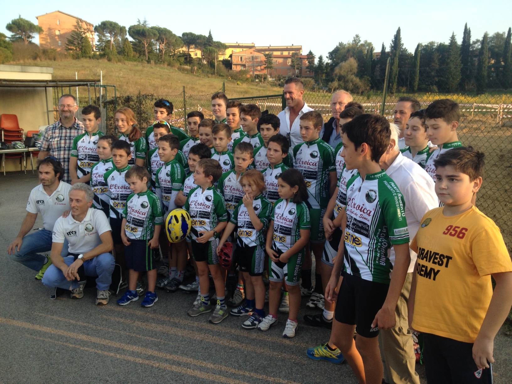 Mario Cipollini inaugura a Siena la nuova pista da bike-cross