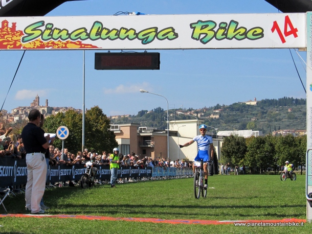 I ciclisti invadono Sinalunga con la Gran Fondo della Valdichiana “Sinalunga Bike” 2014