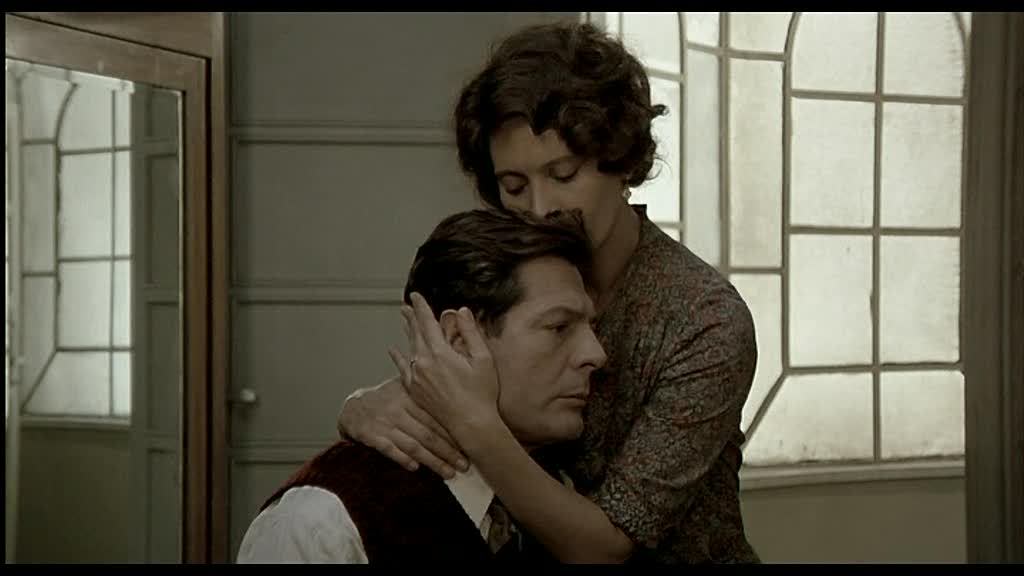 Il Cinema Alfieri si apre al restauro de “Una giornata particolare”