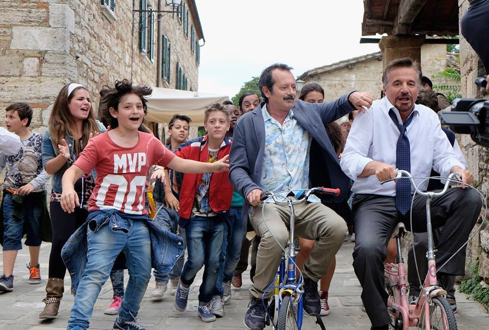 La Valdorcia al cinema. Esce stasera “La scuola più bella del mondo”