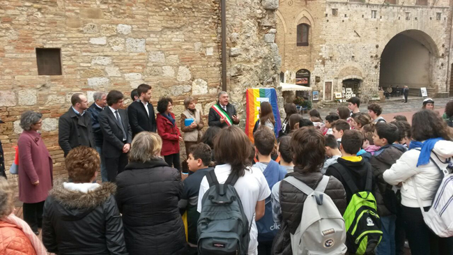 San Gimignano, il sindaco Bassi: «Senza diritti per l’infanzia non c’è futuro»
