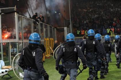 Stop al calcio-farsa, togliete gli Ultras e risolverete un bel pezzo di problema