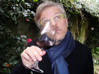 Musica, parole e cinema intorno al vino, il 10 novembre a Firenze “Divino Commedia”