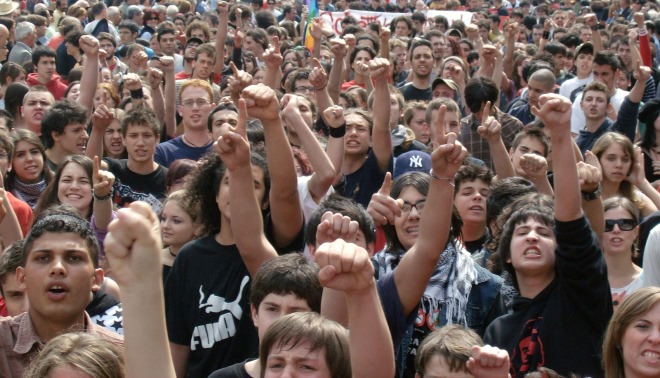 Sciopero generale a Firenze. Lavoratori e sindacati occupano le vie del centro