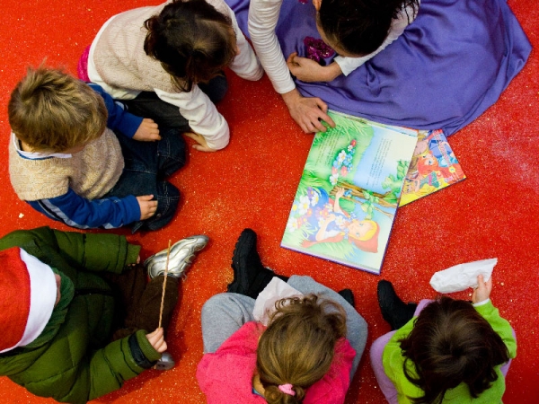 L’arte spiegata ai più piccoli a Volterra con i laboratori di “Coloriamoci di …