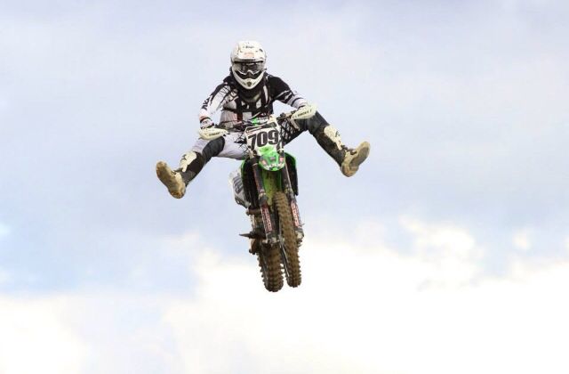 Quindici anni di successi per Stefano Caselli, talento del motocross toscano