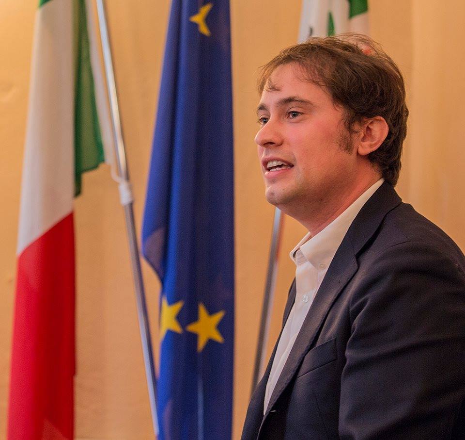 Primarie ad Arezzo, stravince il renziano Bracciali. È lui il candidato sindaco