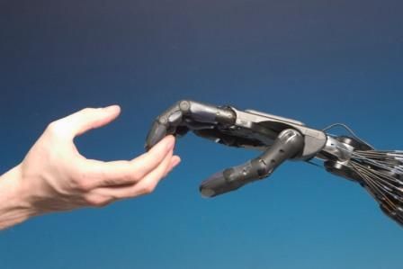Robotica in atelier, a Pontedera il futuro si tocca con mano