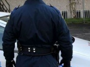 Ruba gli incassi giornalieri dal portavalori, arrestato vigilante
