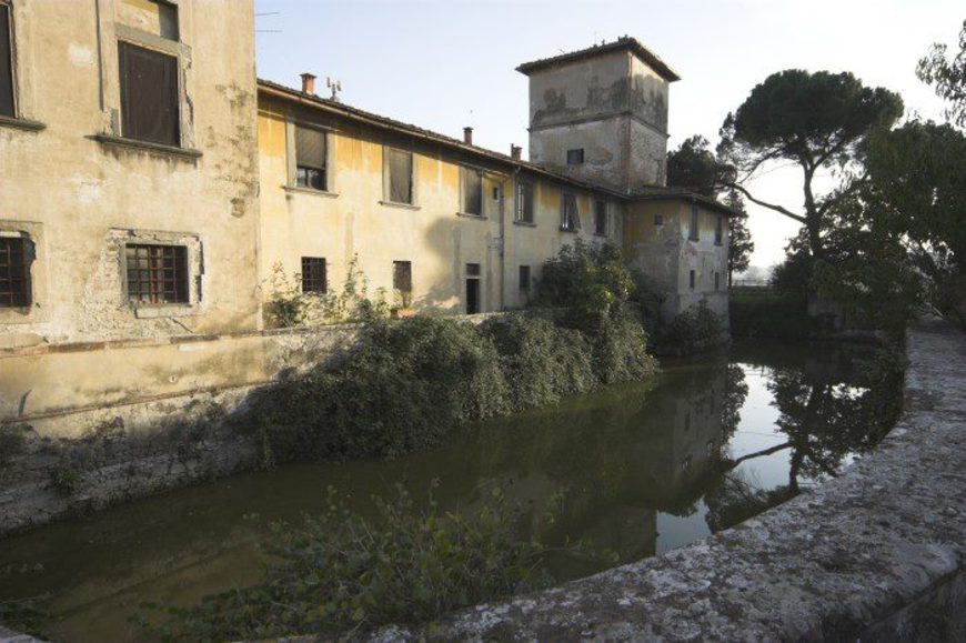 Appartamenti nella Fattoria medicea, confiscato immobile voluto da Lorenzo Il Magnifico