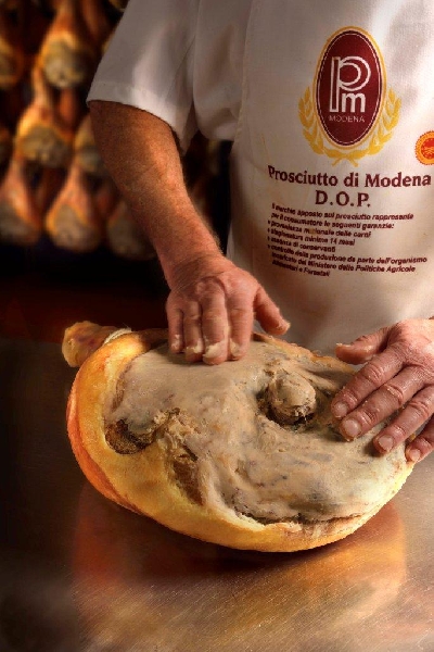 Prosciutto di Modena Dop: la produzione è cresciuta dell’ 8%