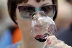 Pensano positivo l’83% delle aziende del vino. Nel 2015 crescono export e mercato interno