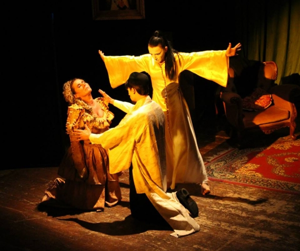 “Fantasmi e tavolini parlanti” al Teatro Verdi di Monte San Savino il 2 e 3 maggio