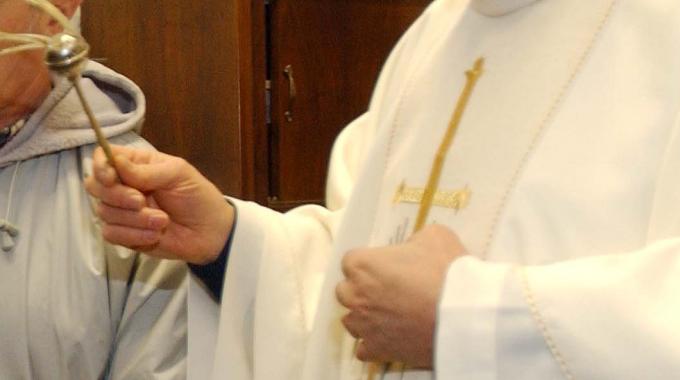 Coronavirus. Pandemia blocca benedizione delle case, vescovo di Prato pensa a alternativa fuori dalla porta