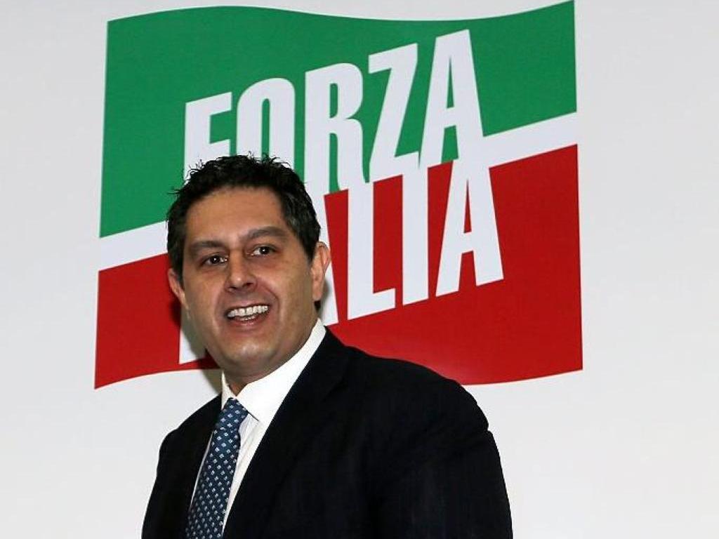 Caos Forza Italia. Toti: «Toscana è Regione ormai persa». Ma a Firenze non ci stanno