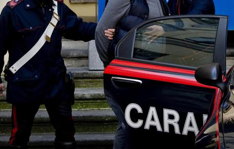 Folle gelosia. Picchia la compagna incinta, arrestato dai Carabinieri