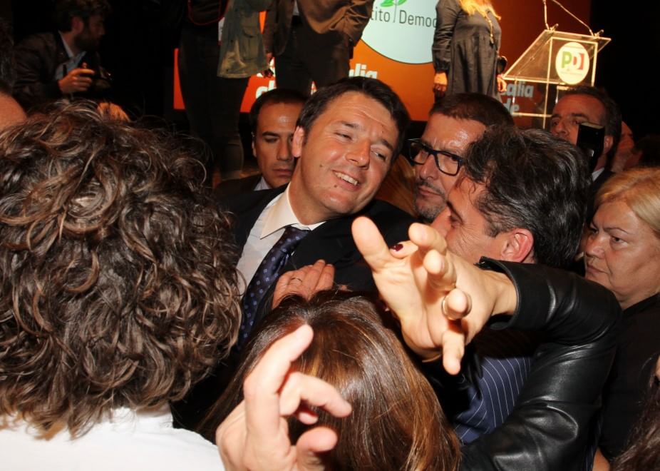 Il gran finale. Renzi per Rossi: «La comunità del Pd vincerà in Toscana»