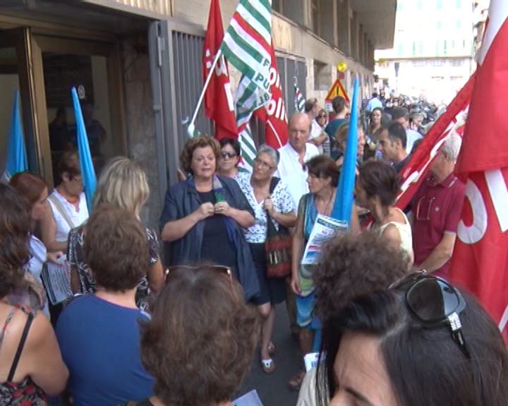 Sul piede di guerra. Sit-in a Firenze, dipendenti Mibact: «Non corrisposto salario accessorio»