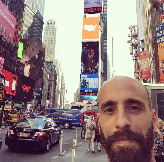 Turisti per… il calcio. Fiorentina a spasso per New York, selfie a Times Square