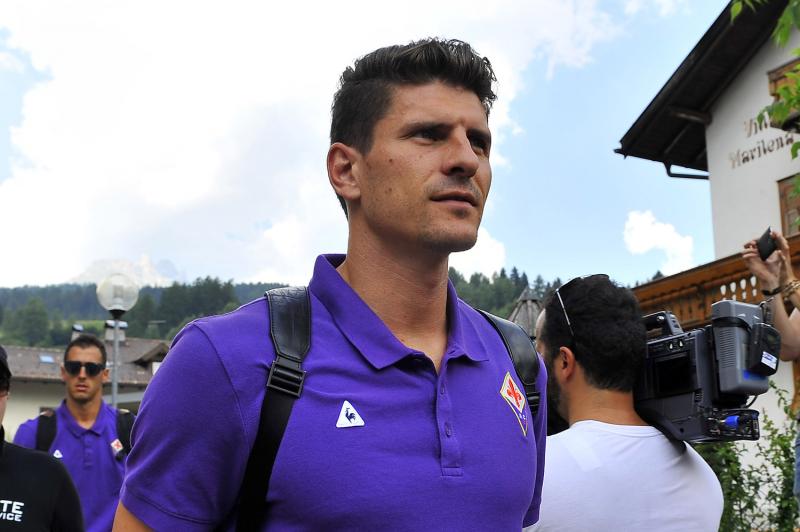 Auf wiedersehen Mario. Fiorentina, Gomez in uscita. Rogg: «Tante richieste per lui»