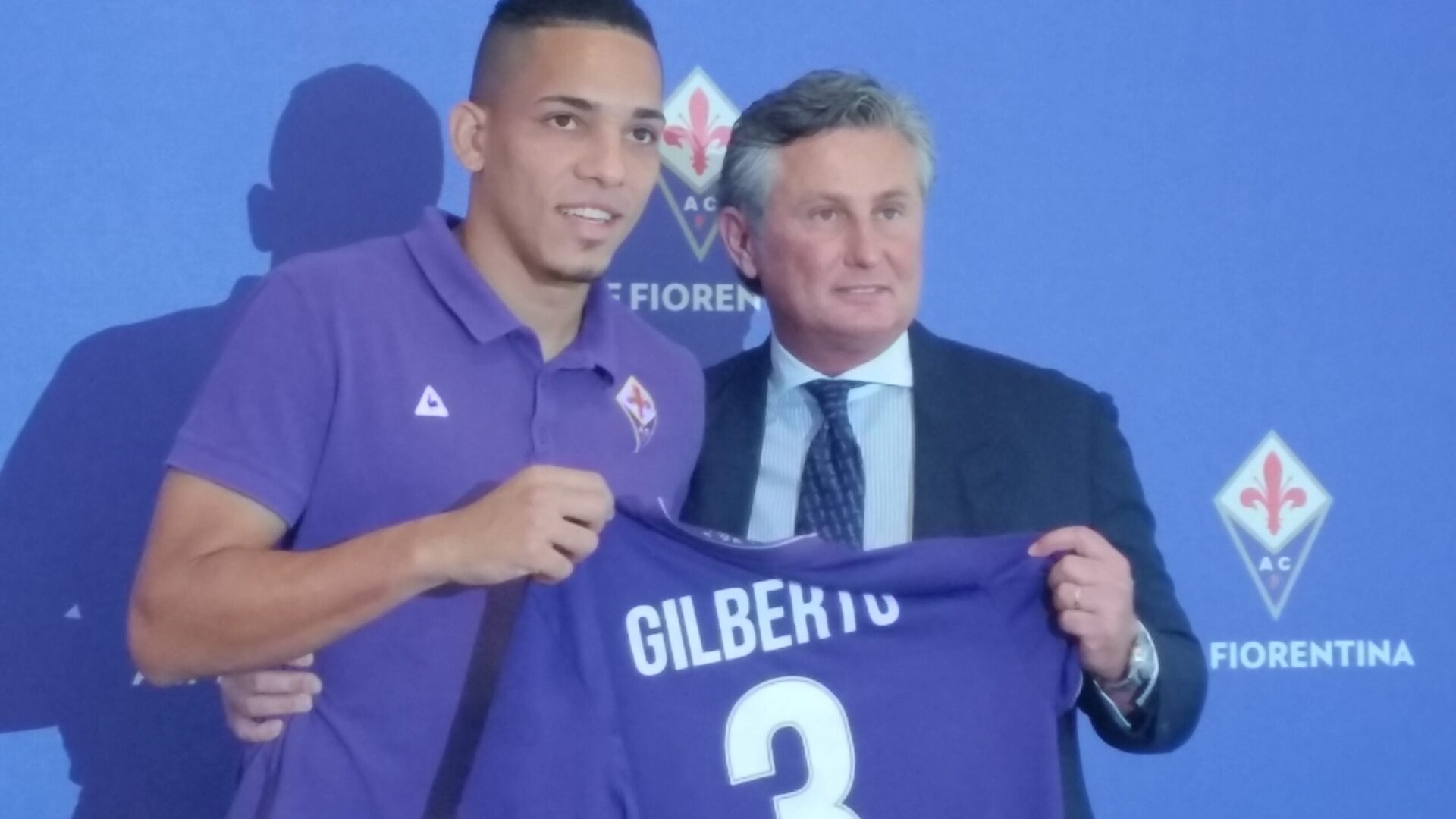 La Fiorentina prende forma. Gilberto si presenta, ma la tifoseria è insoddisfatta