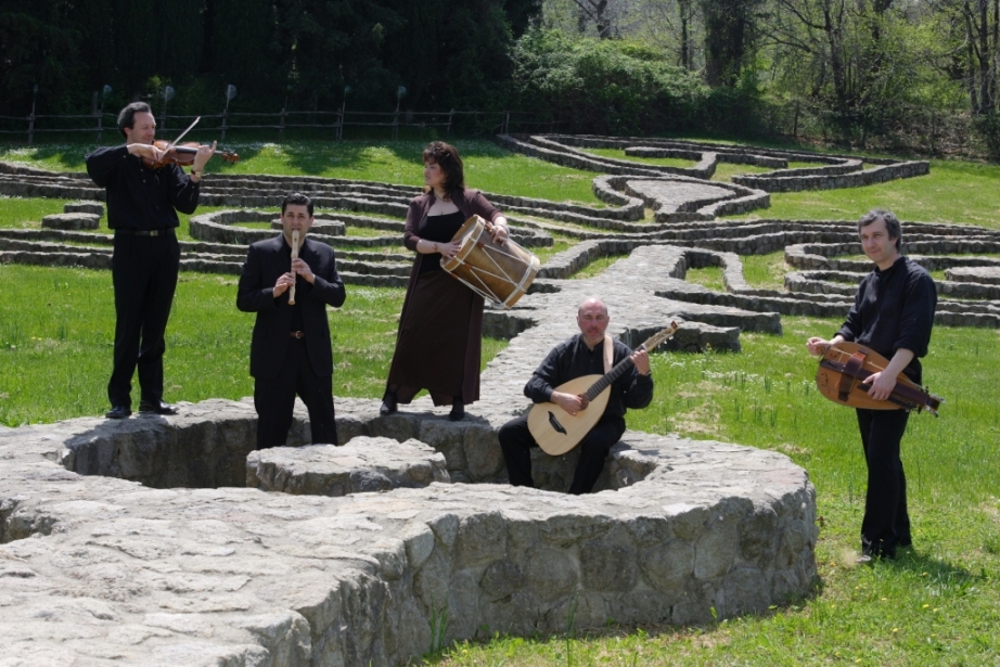 A Bagno Vignoni quadri musicali dedicati alla Francigena con “Il cavaliere, la morte e il diavolo”