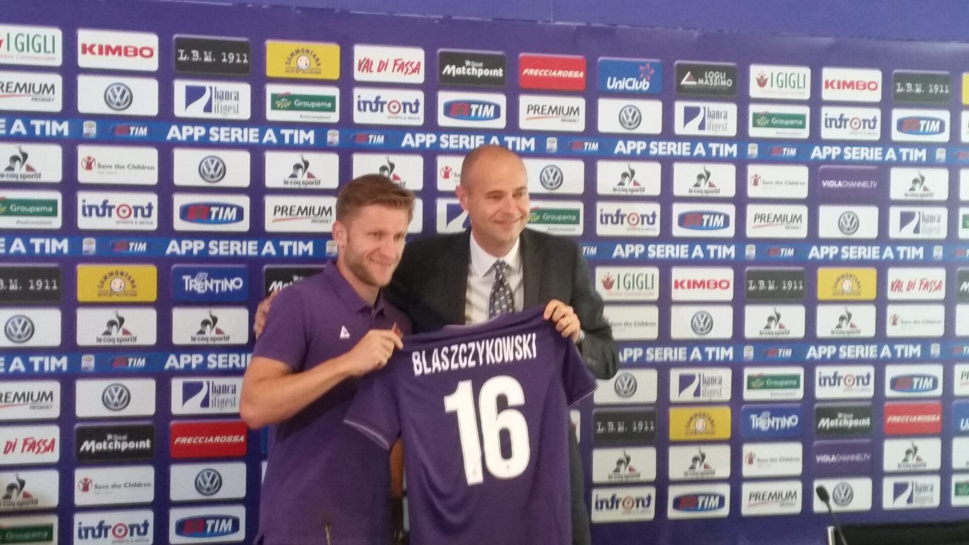 In difesa. Fiorentina, il dg Rogg: «Monte ingaggi ridotto solo del 17%». Blaszczykowski si presenta